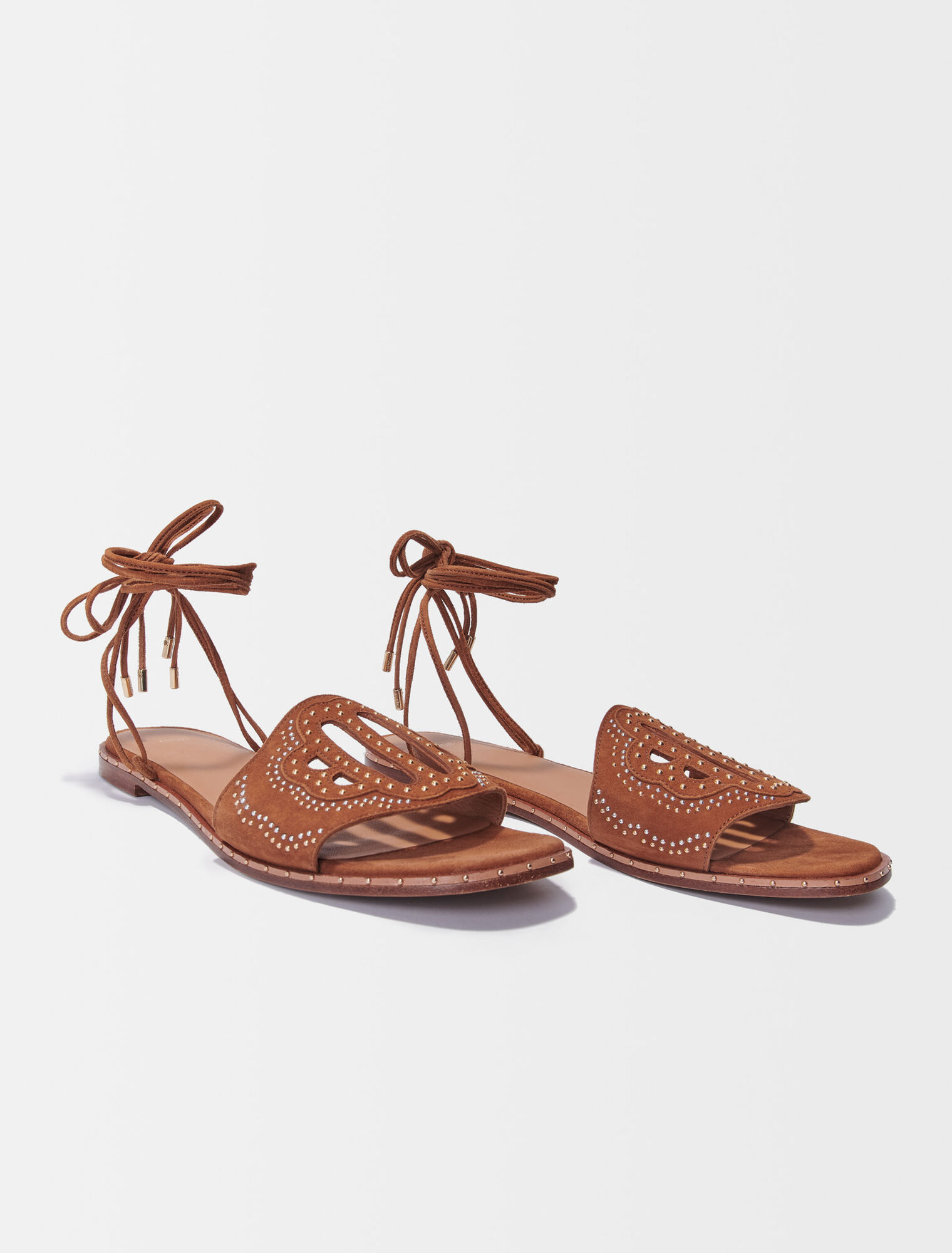 Flache Sandalen zum Binden mit Studs