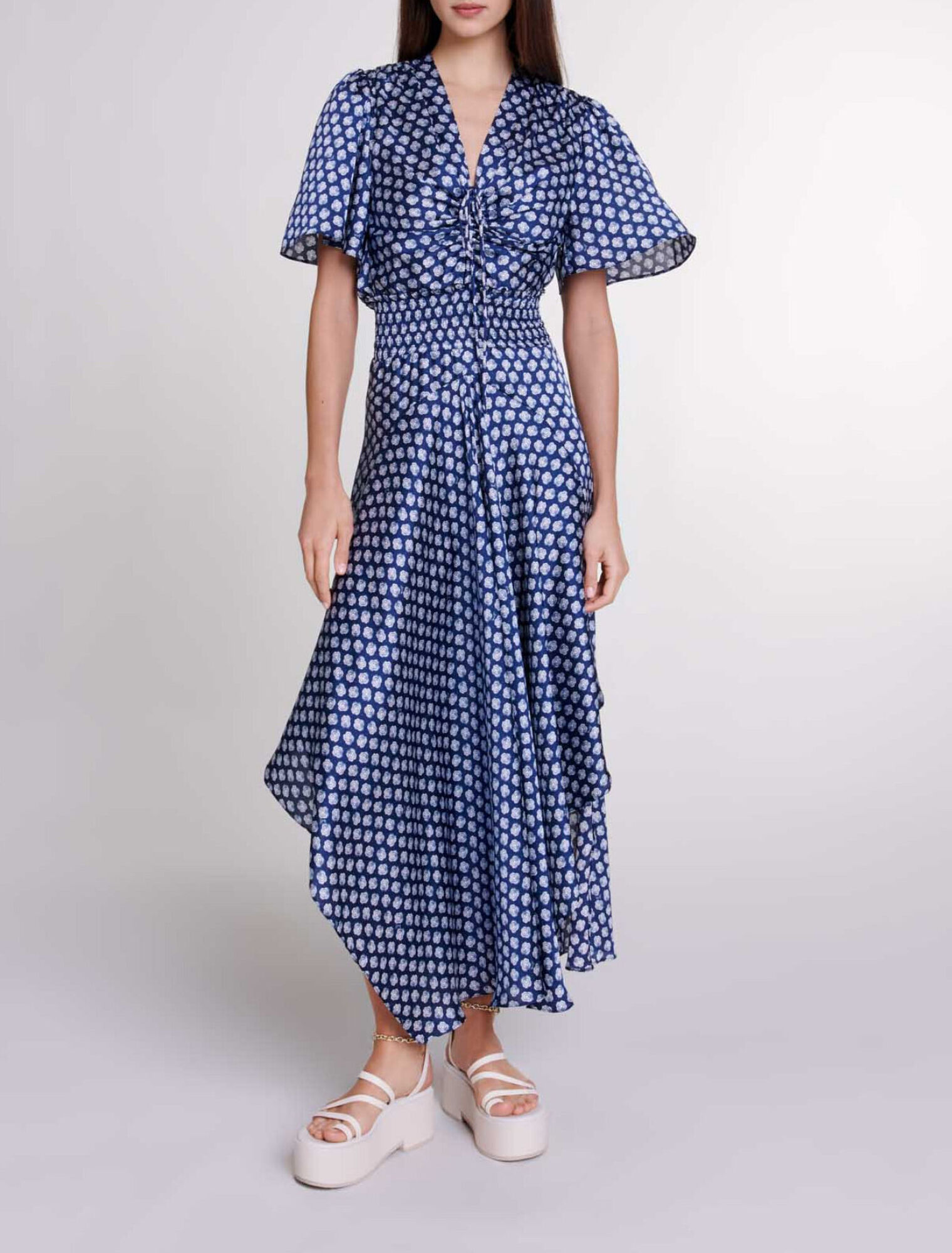 Langes bedrucktes Kleid