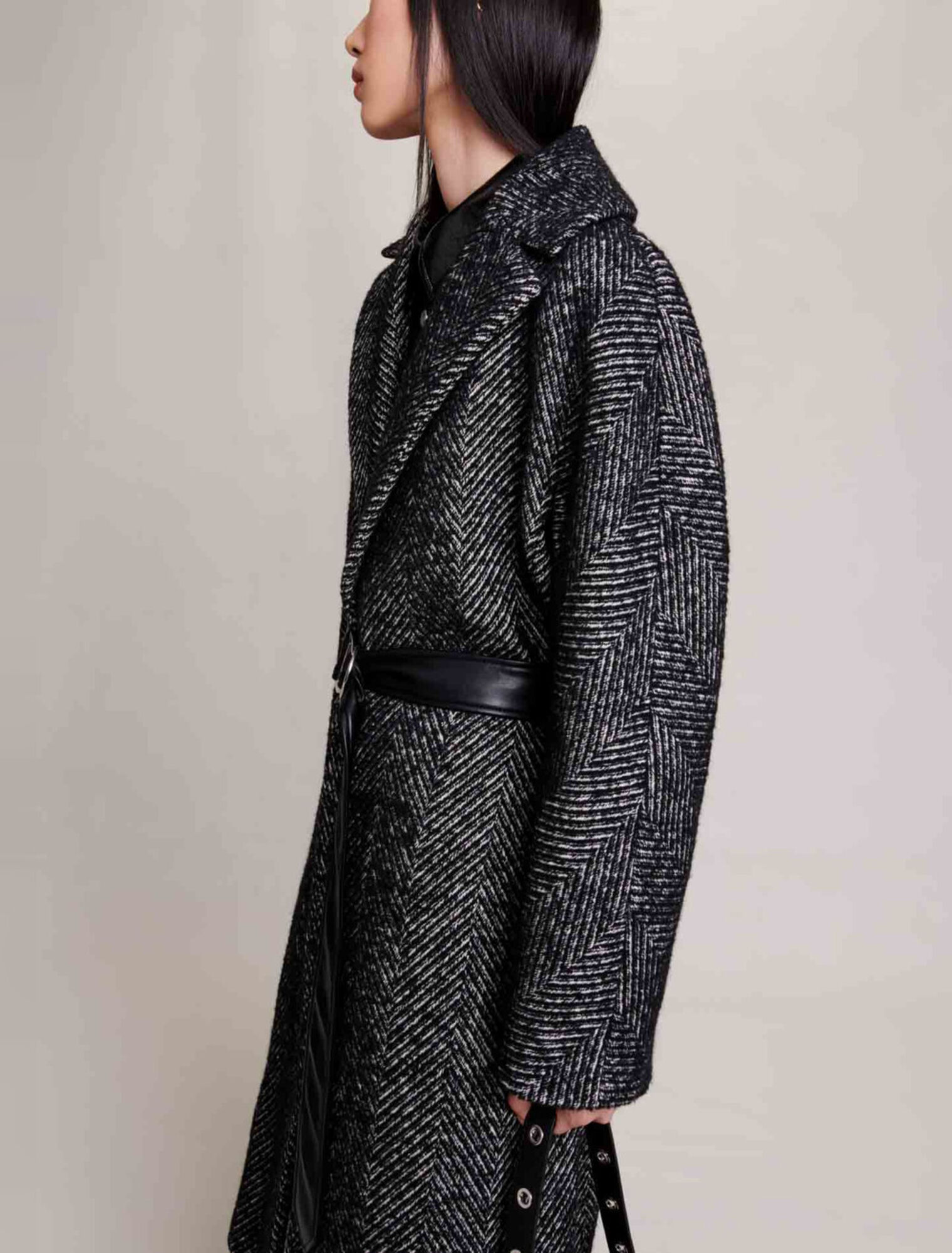 Langer Mantel mit Fischgrätenmuster