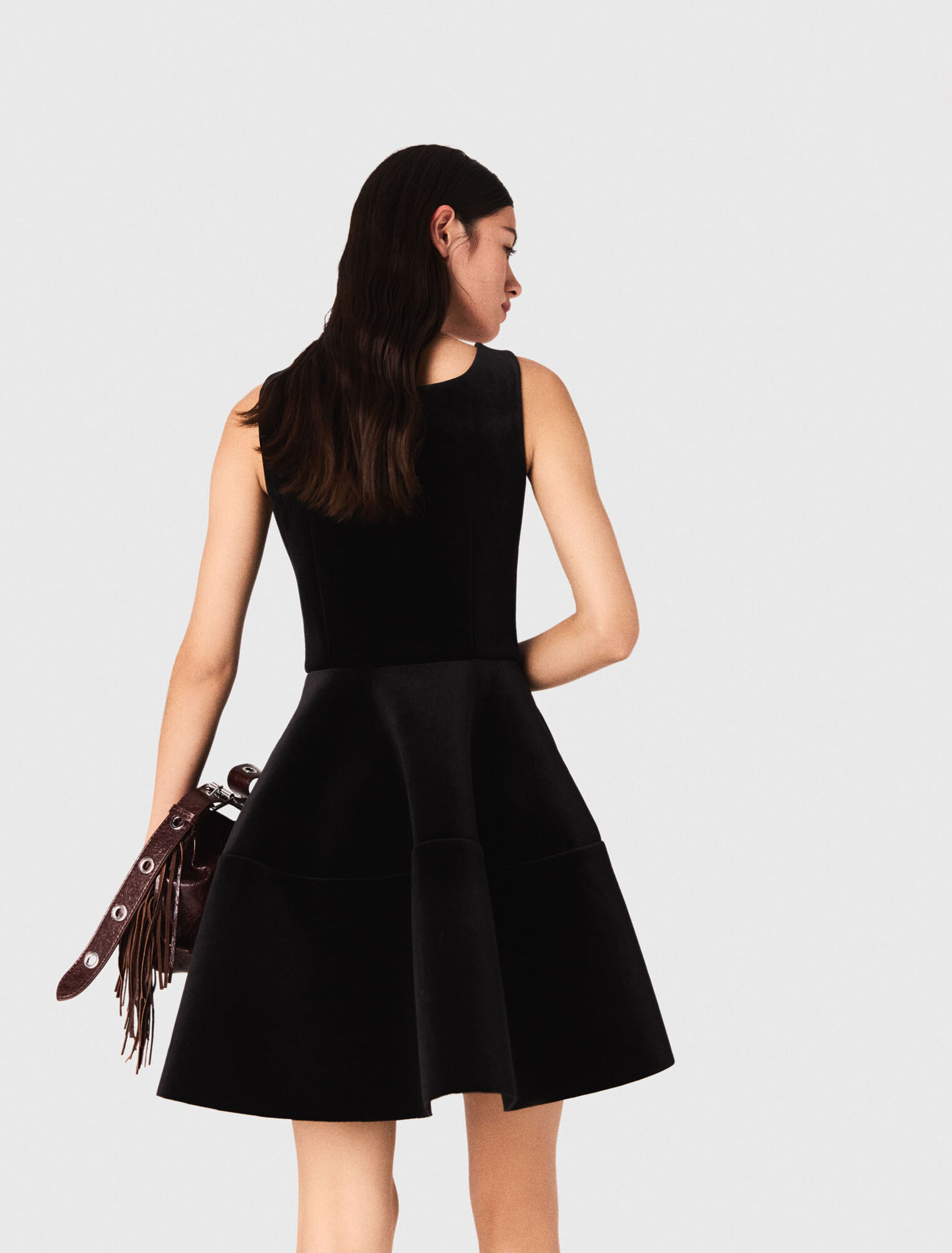 Kurzes Samt-Skaterkleid