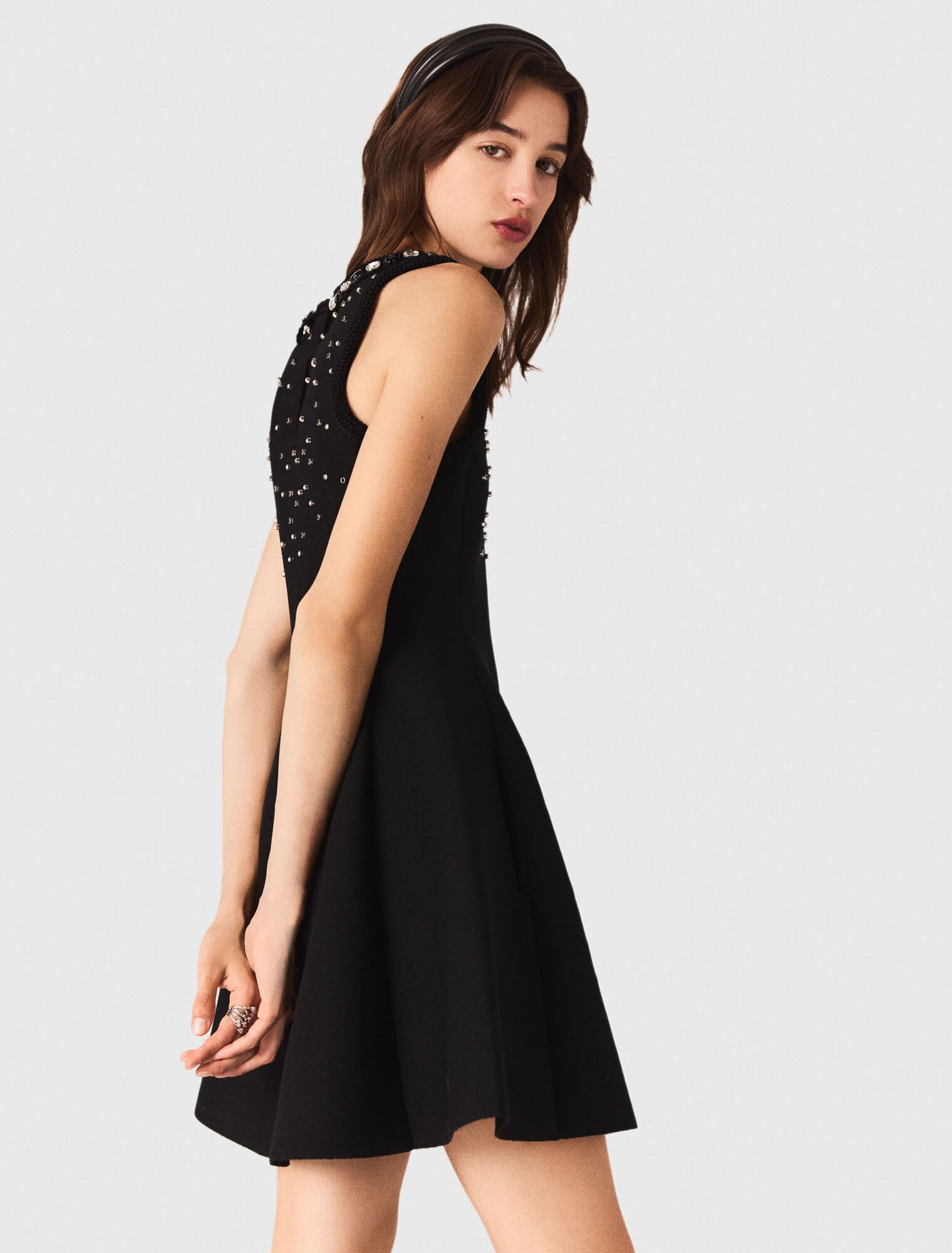 Skaterkleid mit Schmuckdetails