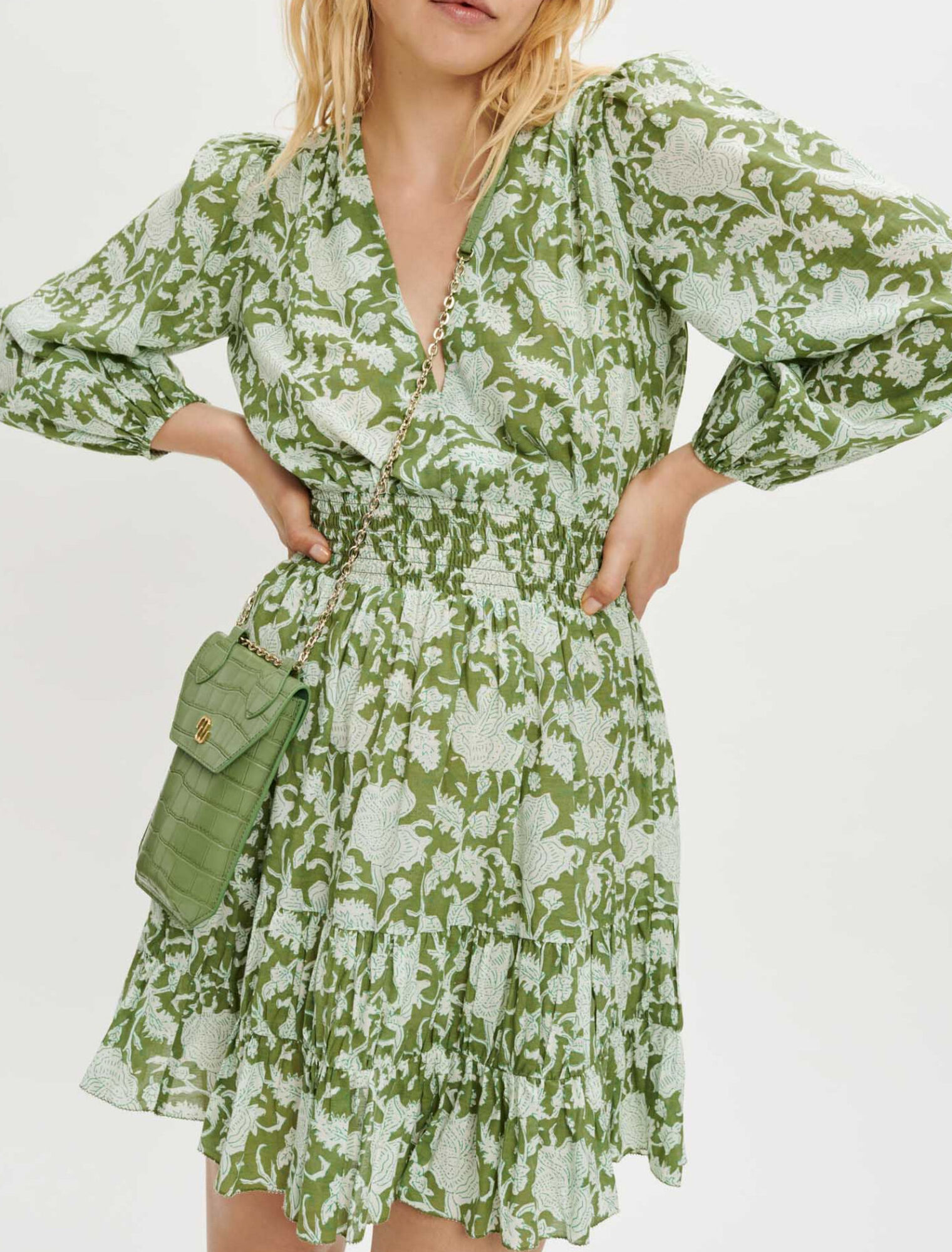 Kurzes bedrucktes Kleid