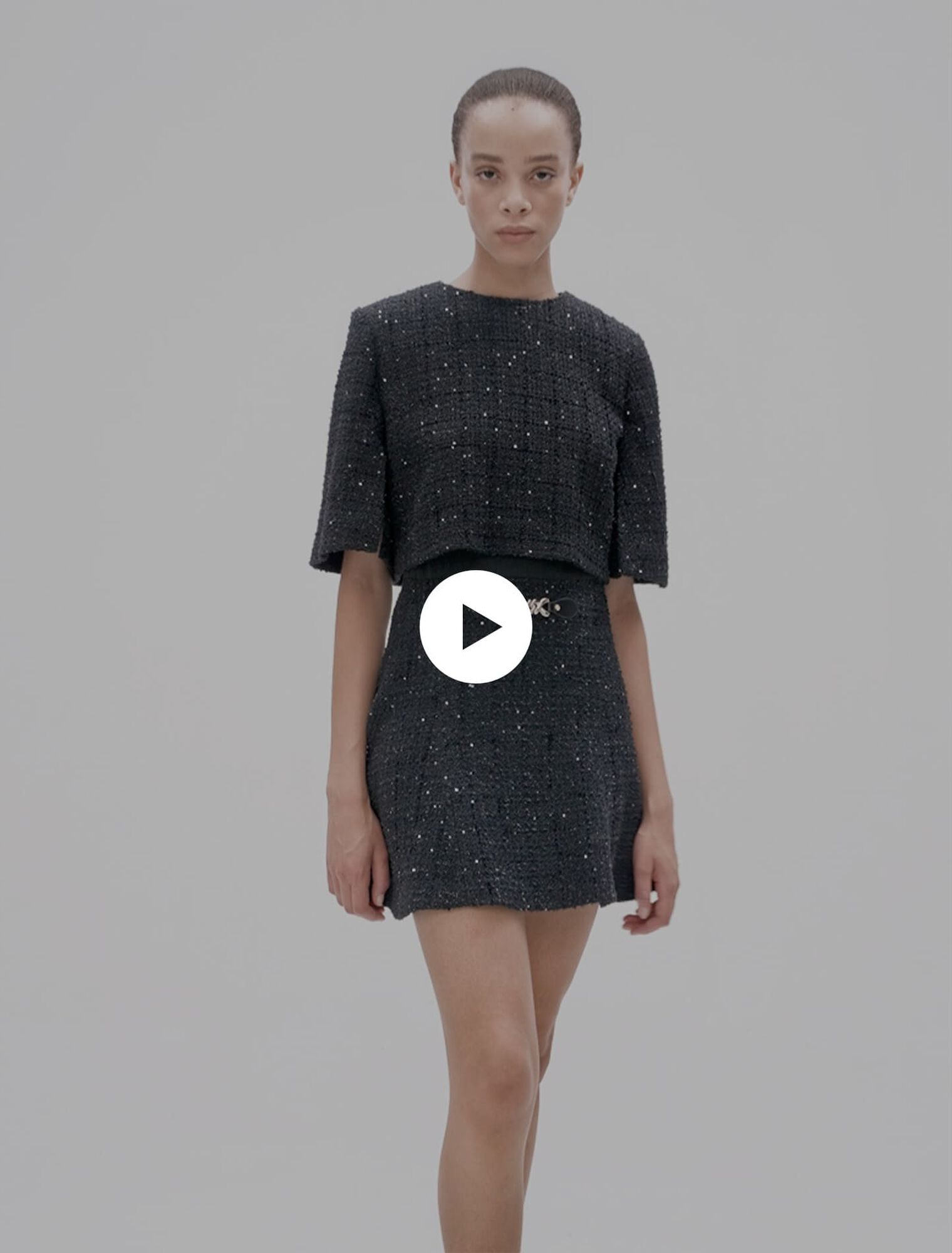 Kurzes 2-in-1 Kleid aus Tweed