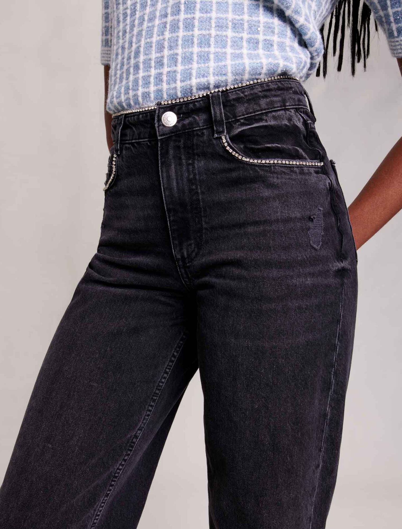 Weite Jeans mit Strass