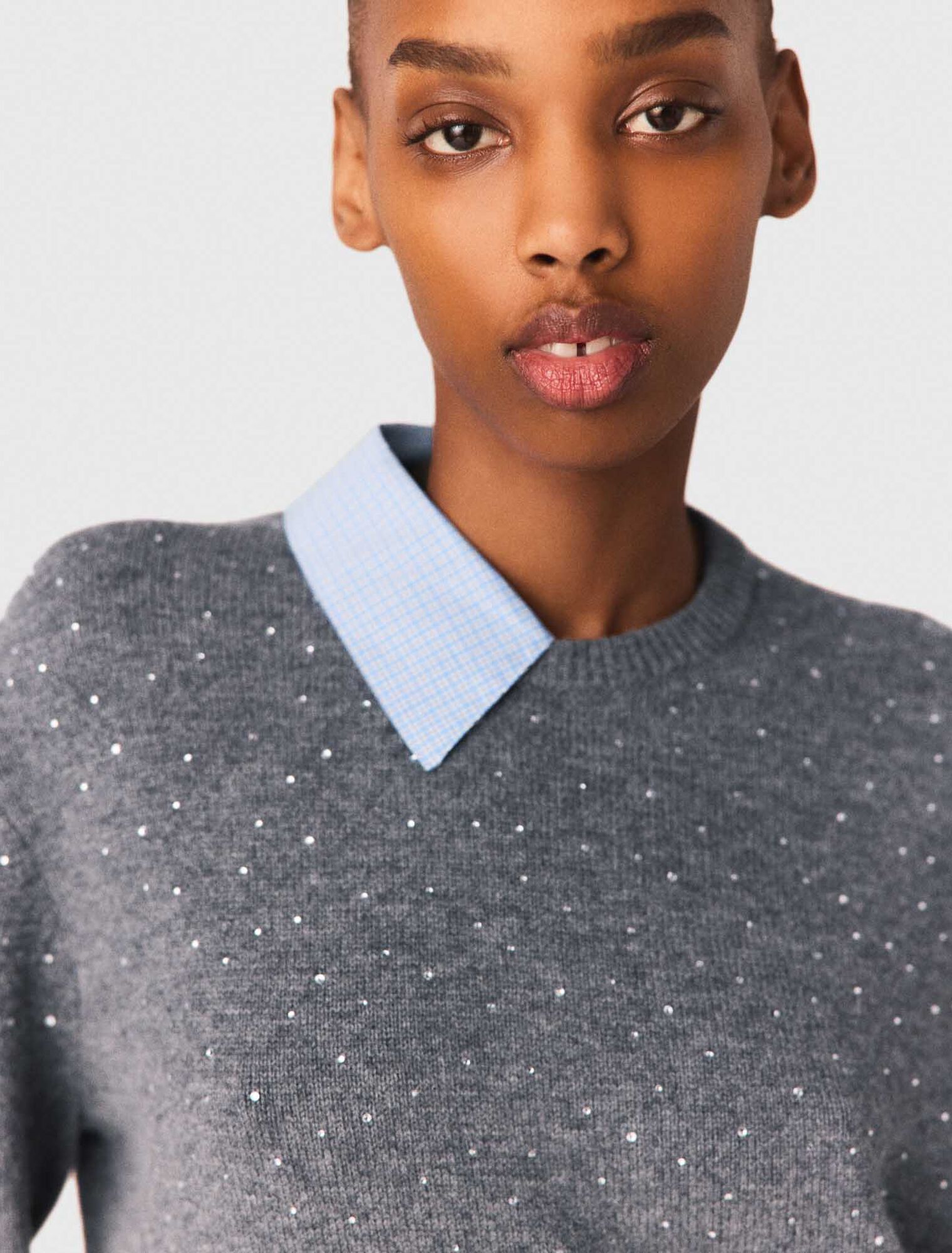 Strasspulli mit abnehmbaren Details