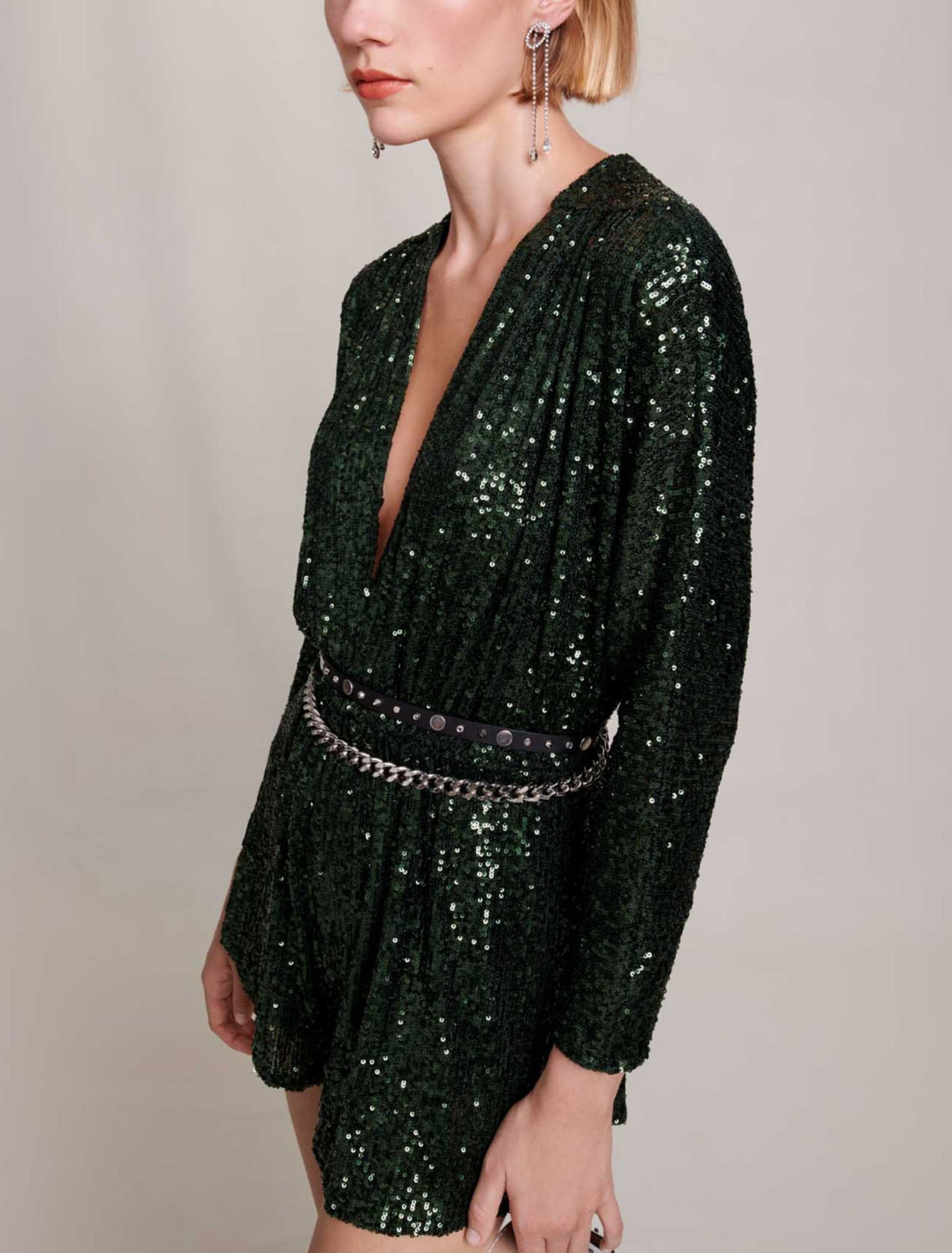 Kurzer Overall mit Pailetten