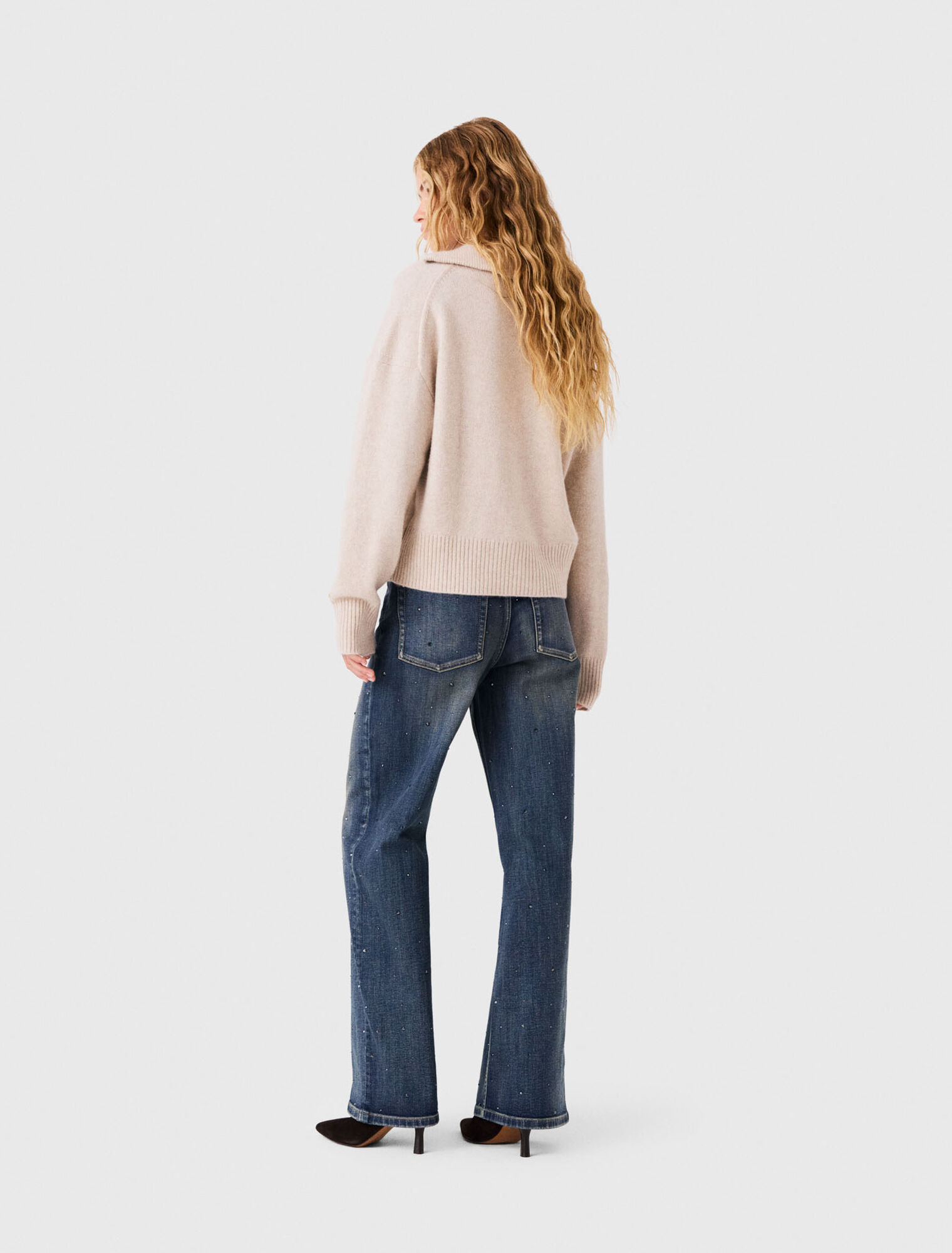 Weite Jeans mit Strass
