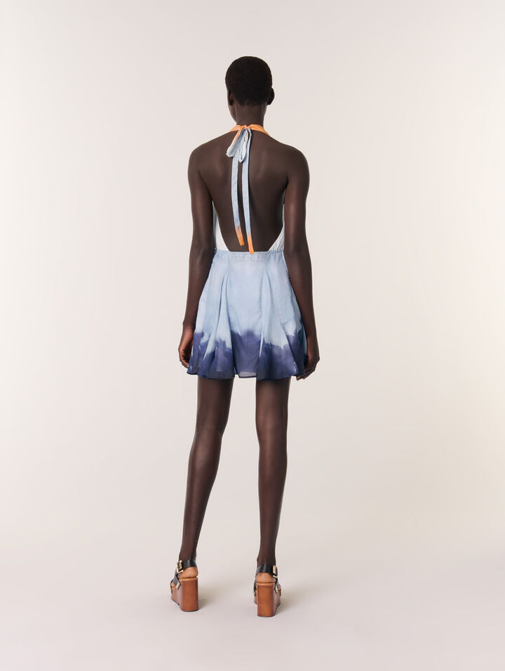 Kurzes Kleid mit Batik-Muster