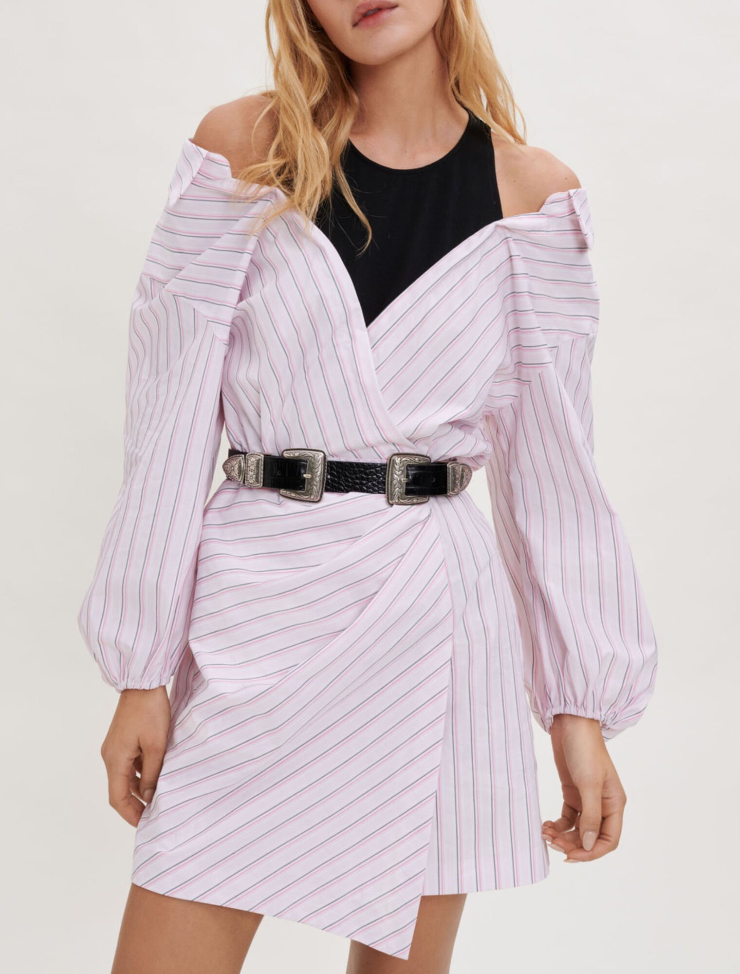 Trompe l'oeil-Kleid mit Streifen