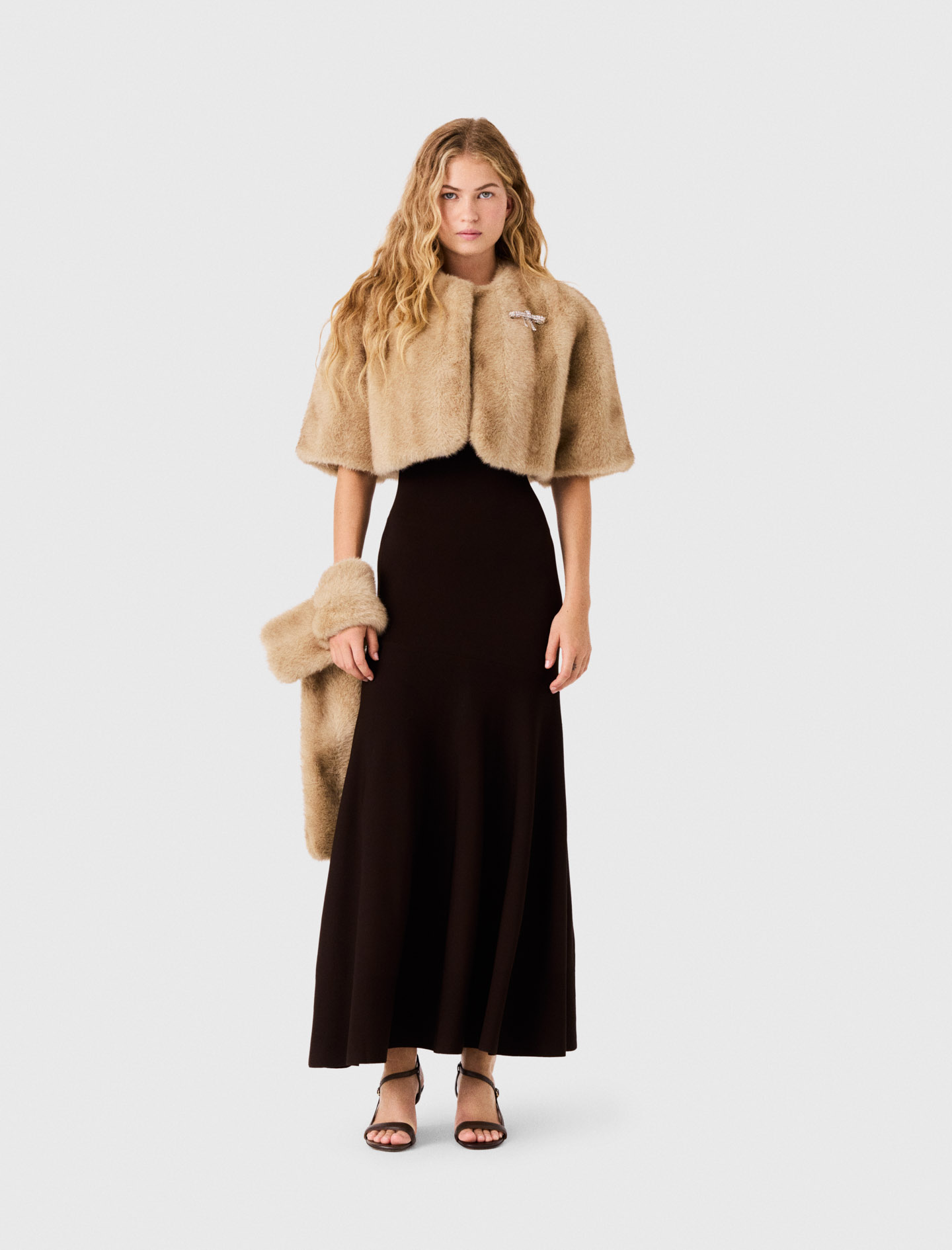 Kurze Kunstpelzjacke - Beige - Größe 38 - Maje