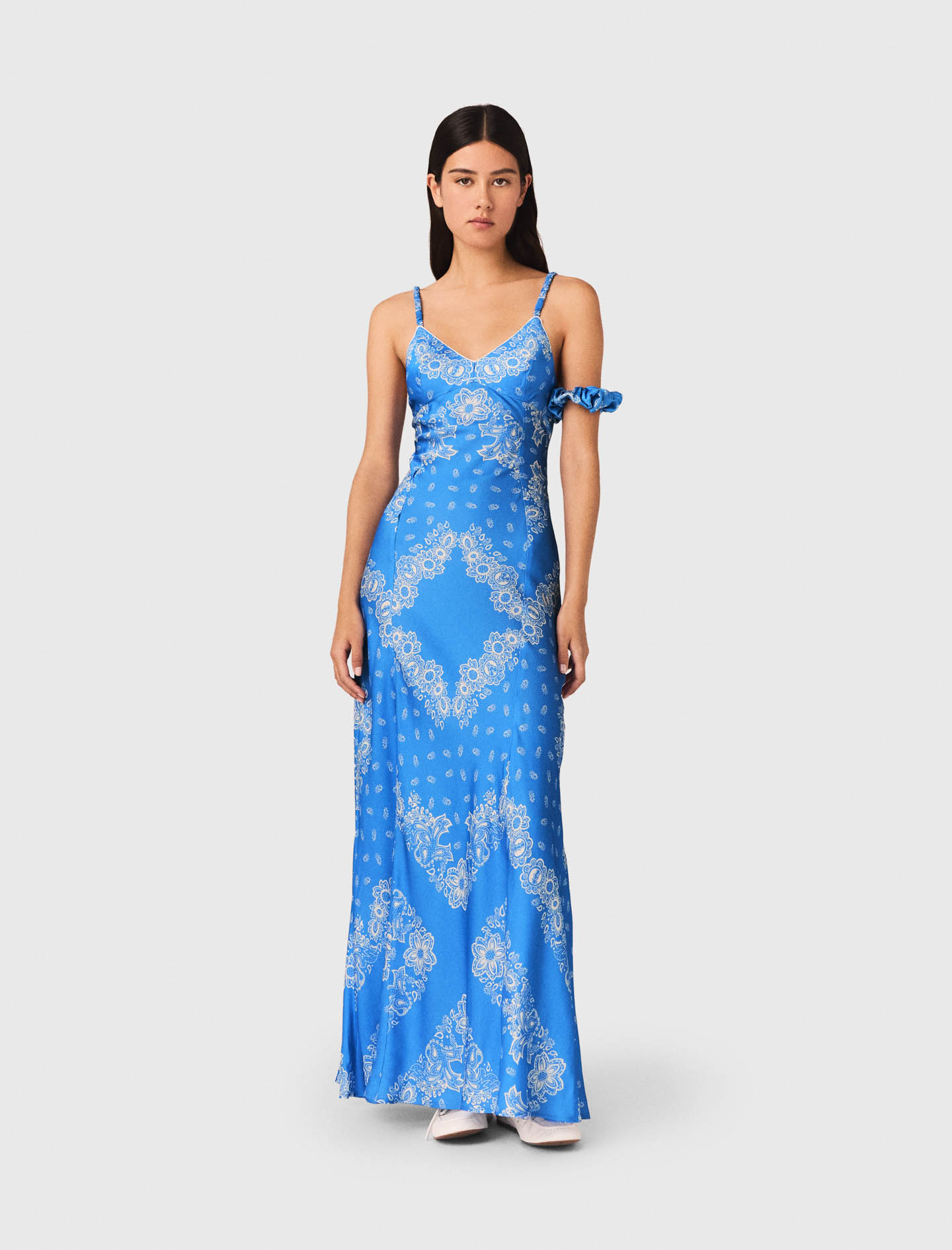 Langes Bedrucktes Kleid - Bleu Ciel Bandana Print - Größe 38 - Maje